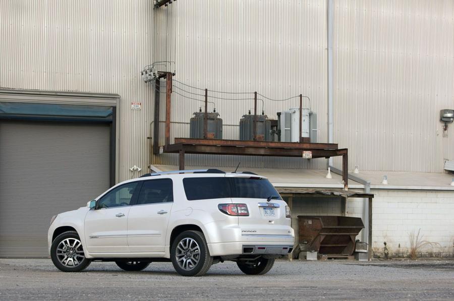  GMC Acadia Denali 2012 года  (фото 59 из 67)